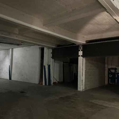 Un Nido Nel Centro Storico Con Garage Apartment Aosta Luaran gambar
